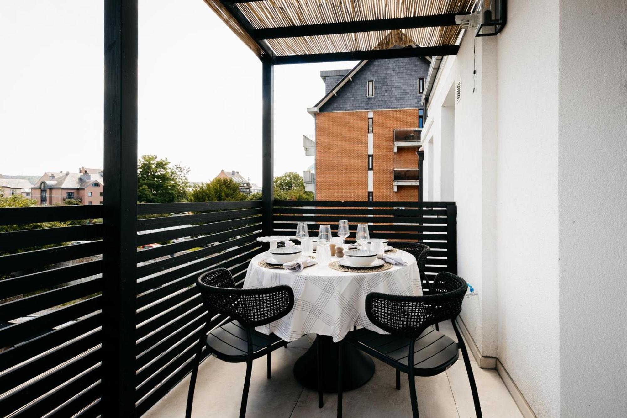 The Edgewater Suites - Skyline Namur Esterno foto