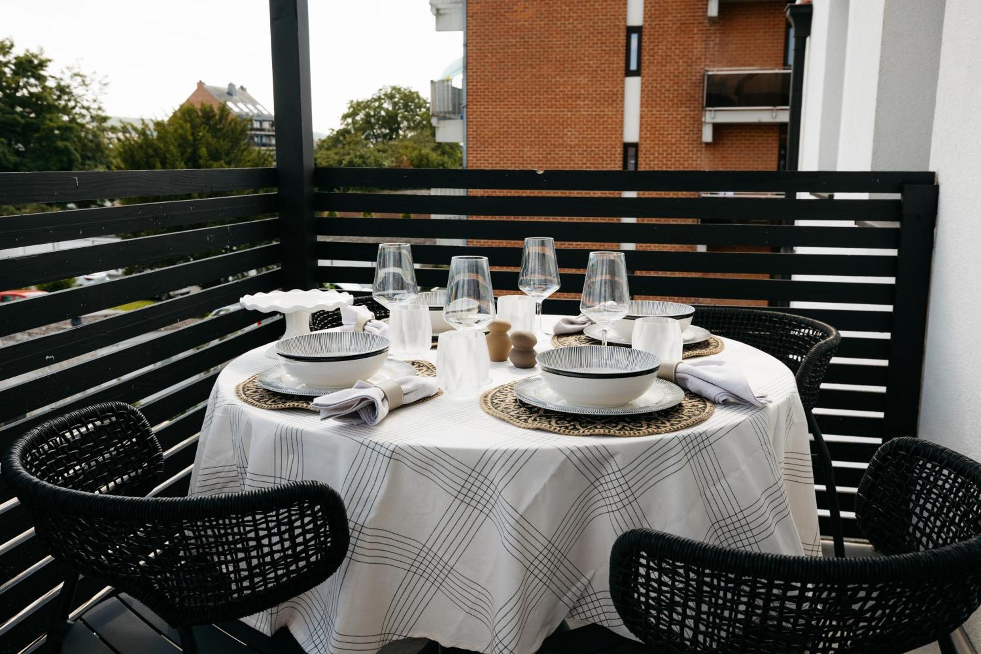 The Edgewater Suites - Skyline Namur Esterno foto