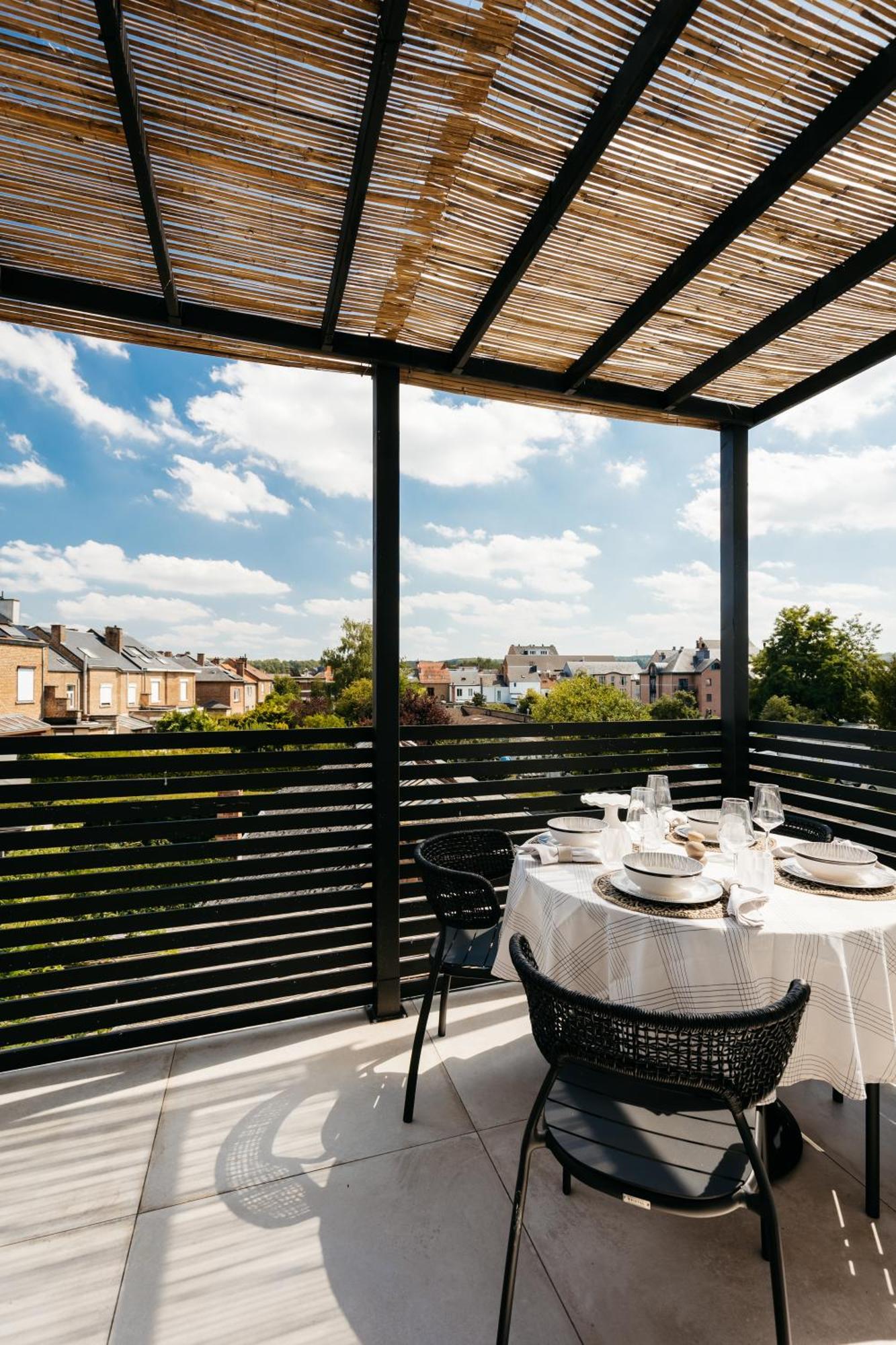 The Edgewater Suites - Skyline Namur Esterno foto